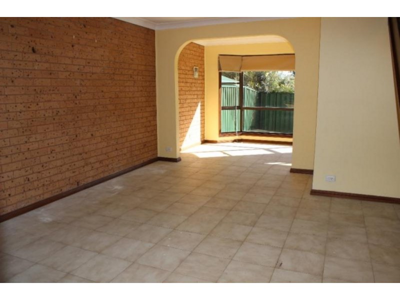 13/3 Illawong Road, Leumeah NSW 2560