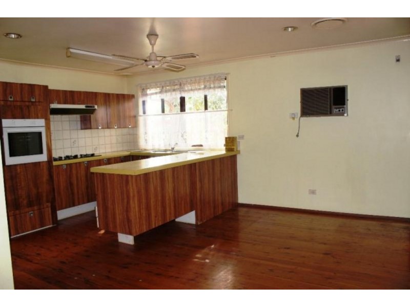 9 Midlothian Street, St Andrews NSW 2566