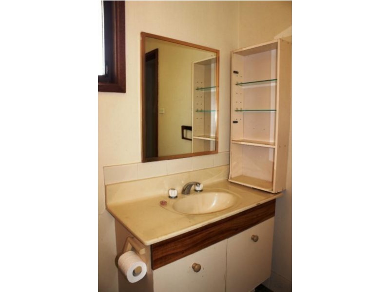 9 Midlothian Street, St Andrews NSW 2566