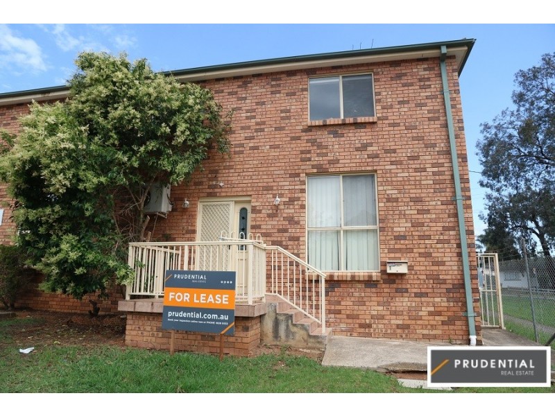 1/30 Middleton Rd, Leumeah NSW 2560