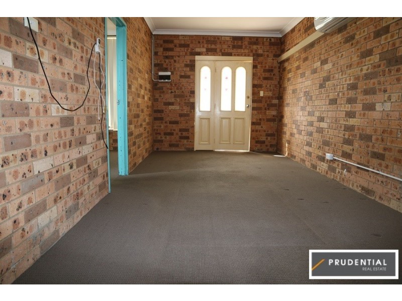 1/30 Middleton Rd, Leumeah NSW 2560