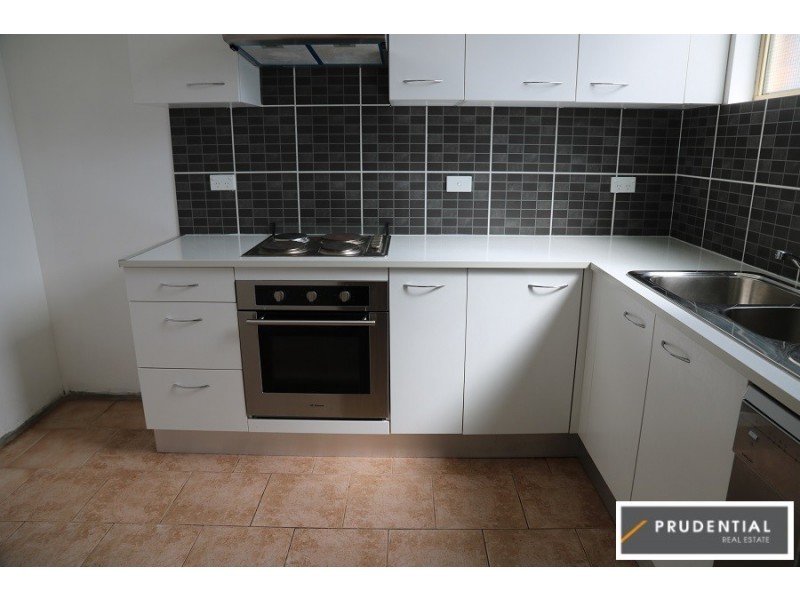 1/30 Middleton Rd, Leumeah NSW 2560