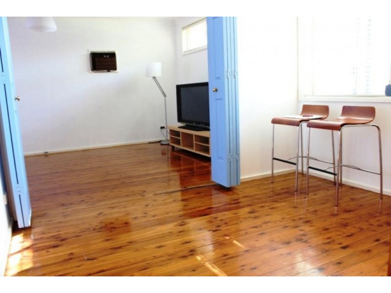 7 Woronora Avenue, Leumeah NSW 2560