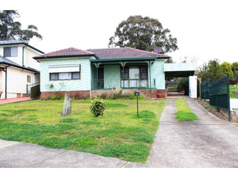 3 Ronald Street, Campbelltown NSW 2560