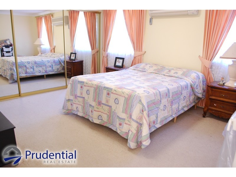 1 Danburite Place, Eagle Vale NSW 2558