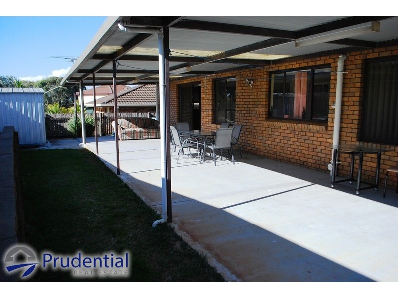 1 Danburite Place, Eagle Vale NSW 2558