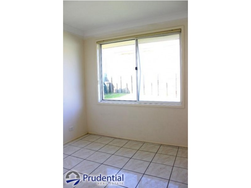 12 Edward Edgar Street, Minto NSW 2566