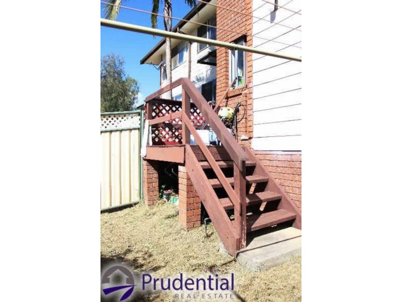 3/18 Westmoreland Road, Minto NSW 2566