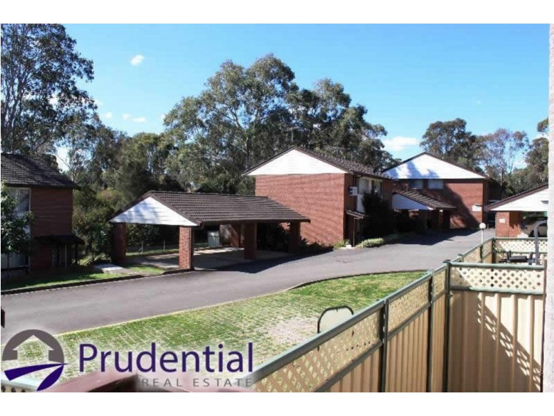 3/18 Westmoreland Road, Minto NSW 2566