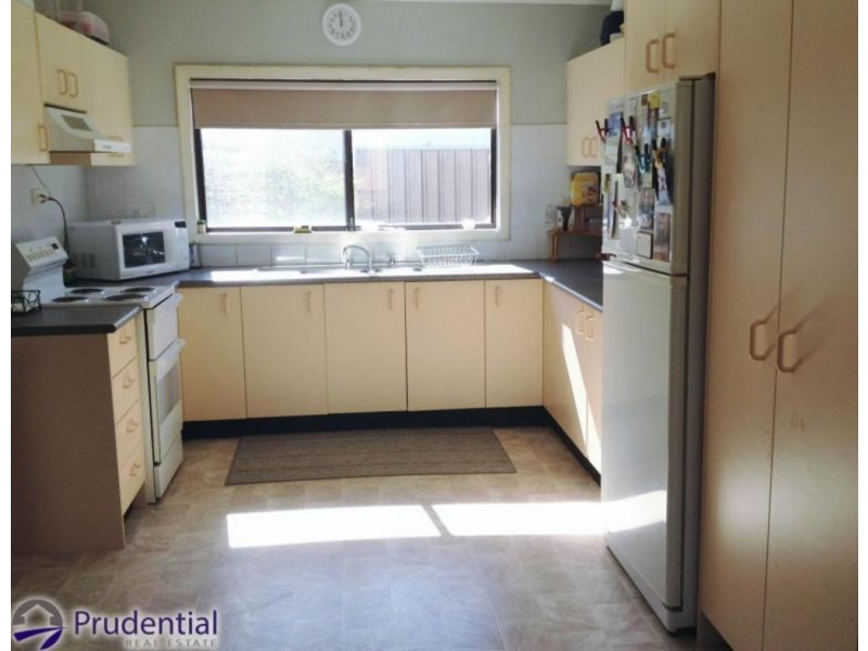 164 Canterbury Road, Glenfield NSW 2167