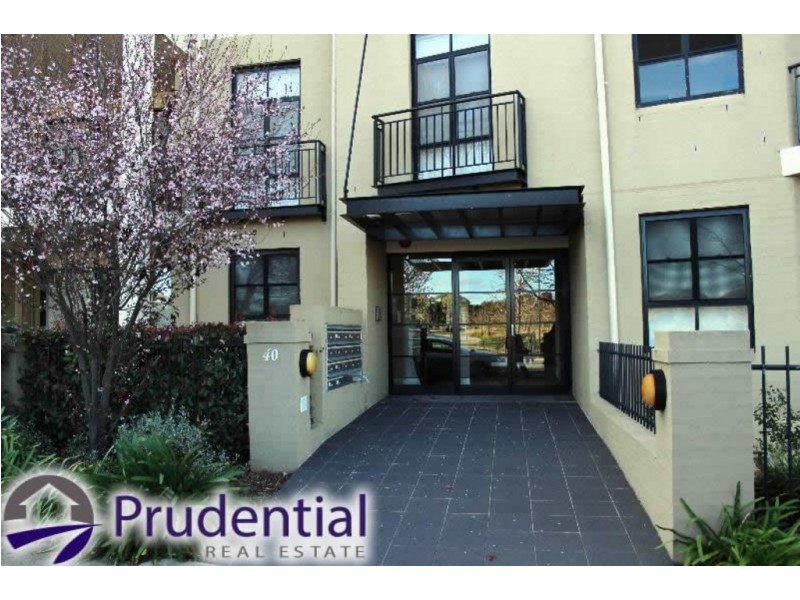 5/40 Parkside Crescent, Campbelltown NSW 2560