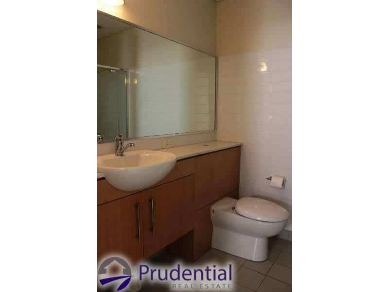 5/40 Parkside Crescent, Campbelltown NSW 2560