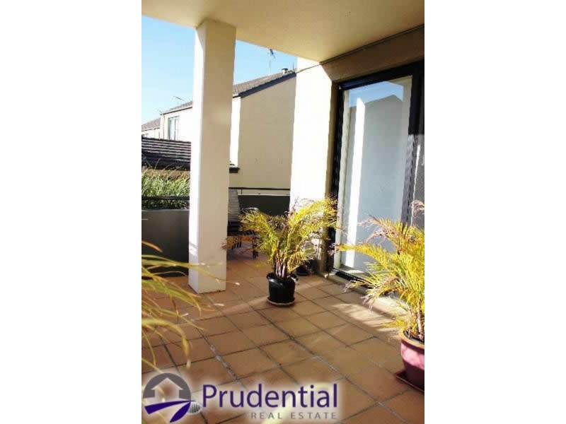 5/40 Parkside Crescent, Campbelltown NSW 2560