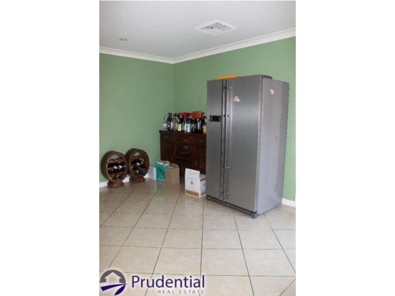 10 James Weehan Way, Macquarie Links NSW 2565