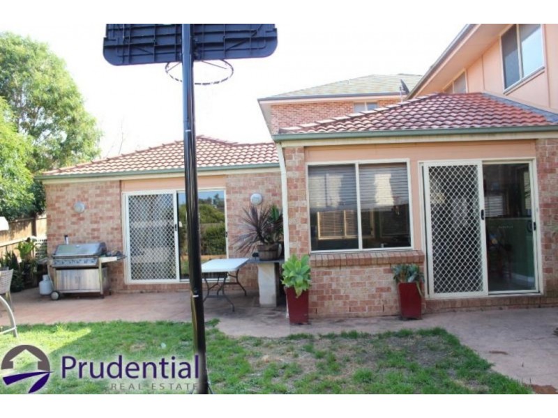 10 James Weehan Way, Macquarie Links NSW 2565