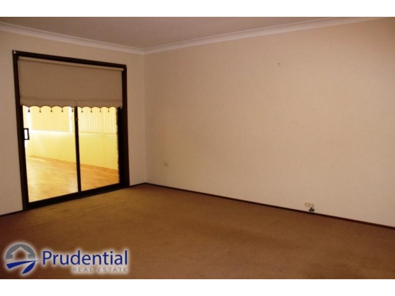 16 Amundsen Road, Leumeah NSW 2560