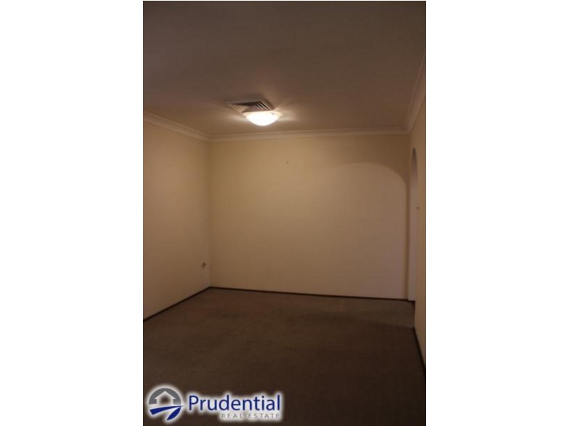 16 Amundsen Road, Leumeah NSW 2560