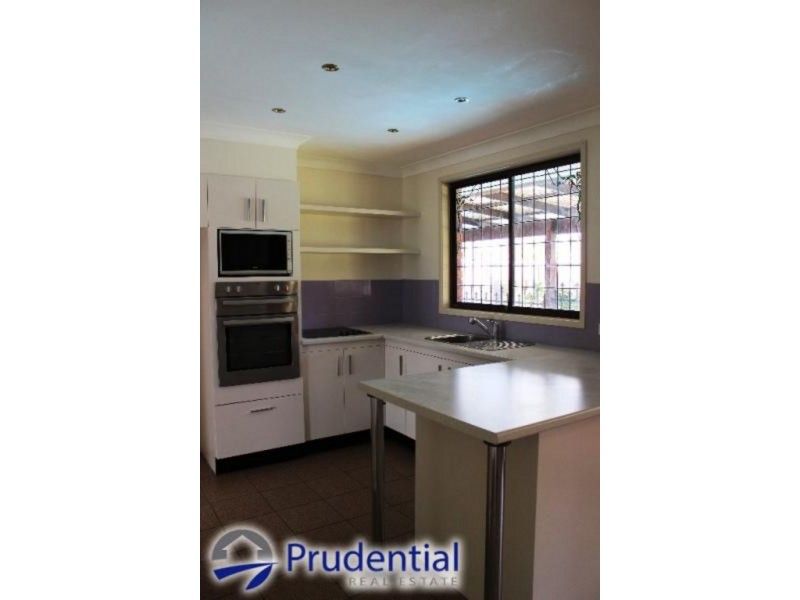 65 Emerald Drive, Eagle Vale NSW 2558