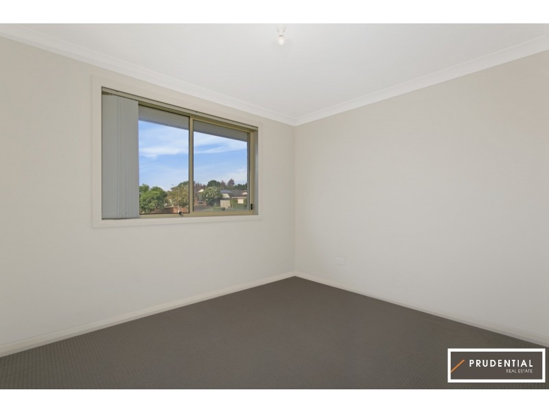 7/4 Feldspar Road, Eagle Vale NSW 2558