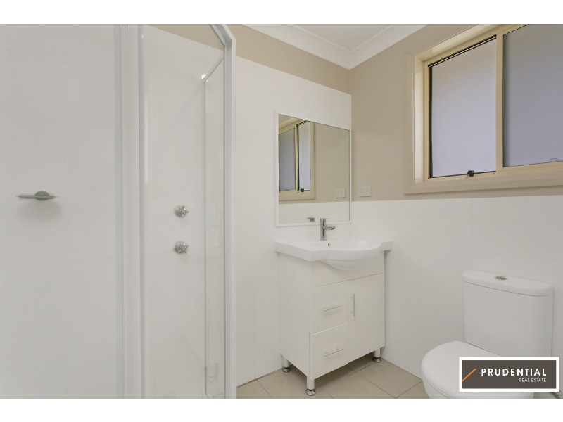 7/4 Feldspar Road, Eagle Vale NSW 2558