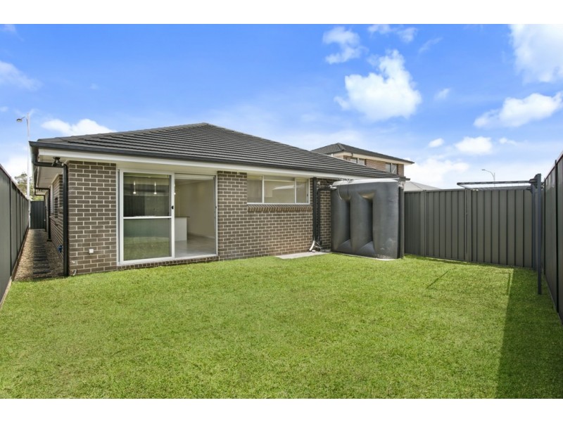 179 Springs Road, Spring Farm NSW 2570