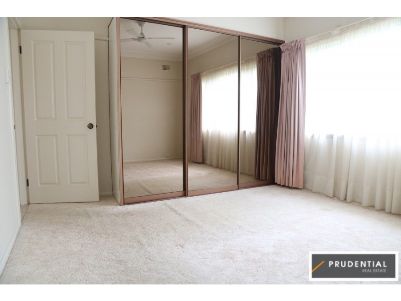 27 Grandview Drive, Campbelltown NSW 2560