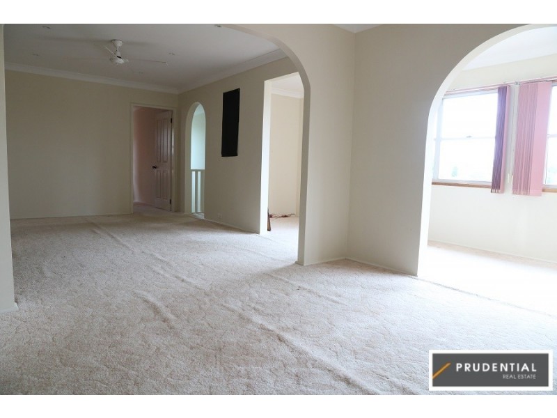 27 Grandview Drive, Campbelltown NSW 2560