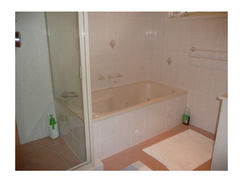 91 Angle Road South, Leumeah NSW 2560