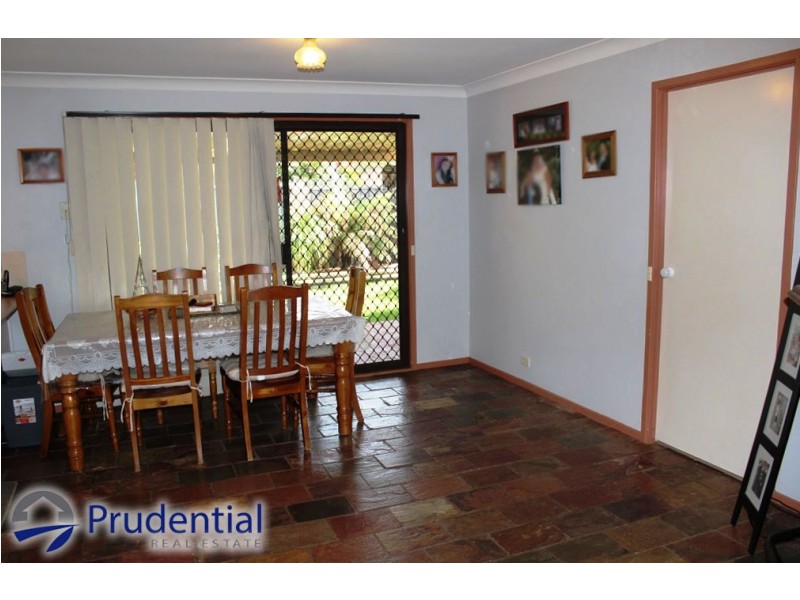 2 Fitton Place, St Helens Park NSW 2560
