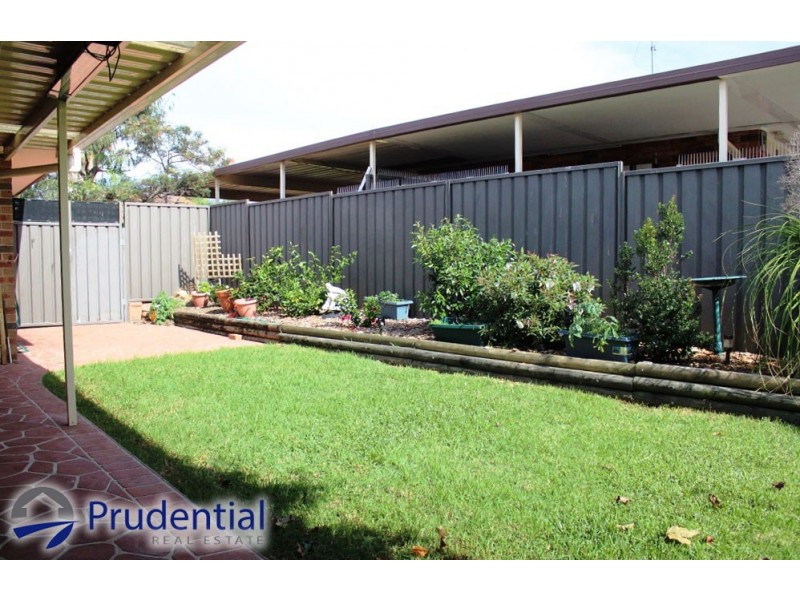2 Fitton Place, St Helens Park NSW 2560
