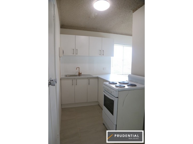 1/60 Lithgow Street, Campbelltown NSW 2560