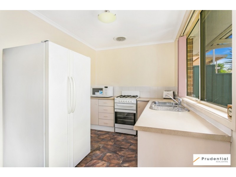 12 Ferrari Place, Ingleburn NSW 2565