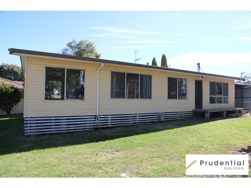 12 Kings Way, Goulburn NSW 2580