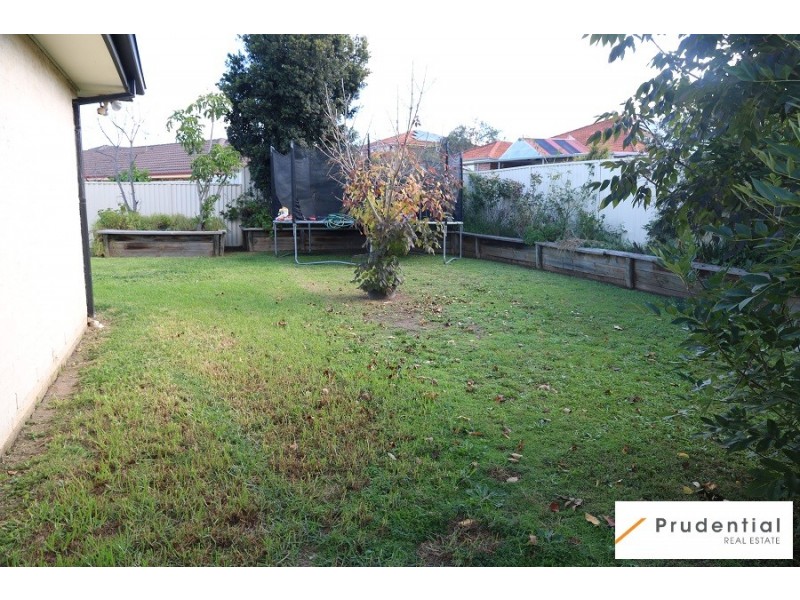 12 McLaughlin Circuit, Bradbury NSW 2560