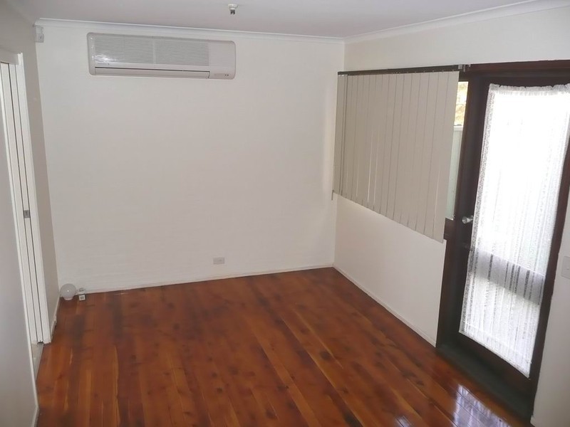 16 Airdsley Lane, Bradbury NSW 2560