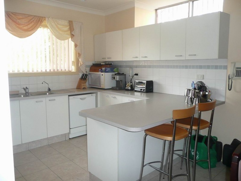 14 Lerwick Place, St Andrews NSW 2566