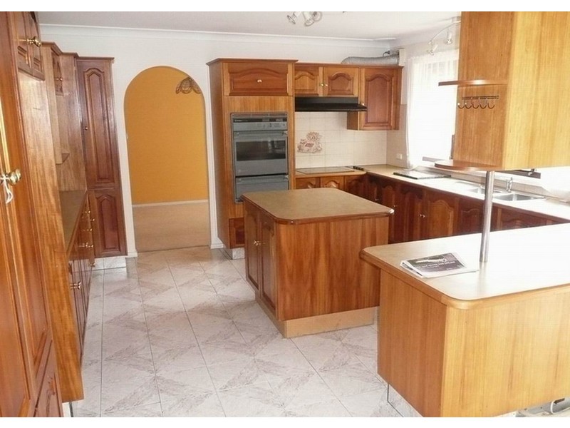 64 Akuna Avenue, Bradbury NSW 2560