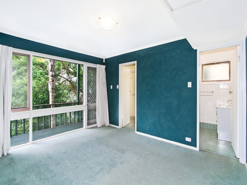61 Raymond Avenue, Campbelltown NSW 2560