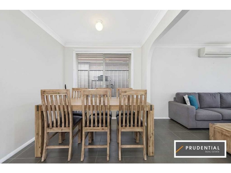 2/64 Francisco Crescent, Rosemeadow NSW 2560