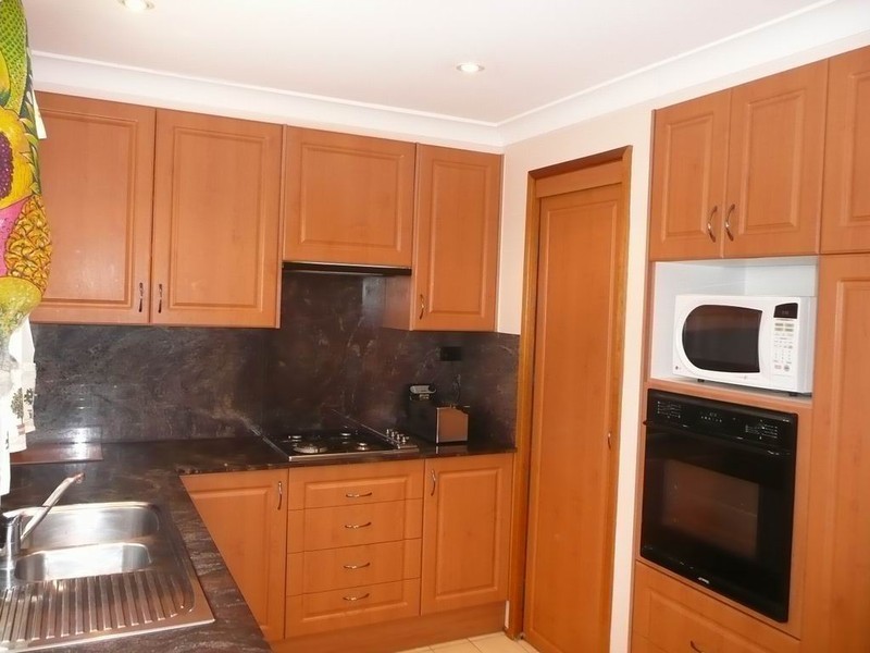 10 Dewrang Avenue, Bradbury NSW 2560