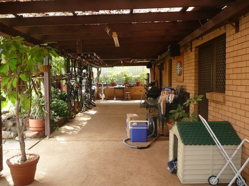10 Dewrang Avenue, Bradbury NSW 2560