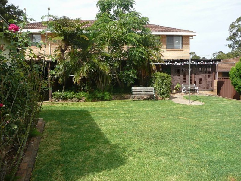 10 Dewrang Avenue, Bradbury NSW 2560
