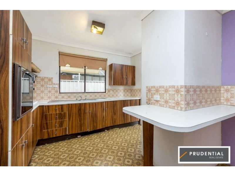 69 Akuna Avenue, Bradbury NSW 2560