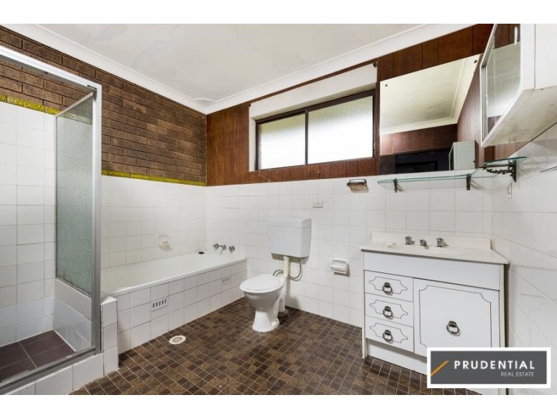 69 Akuna Avenue, Bradbury NSW 2560