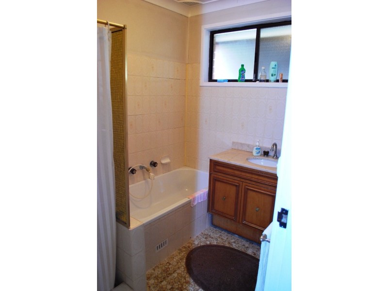 25 Pinot Street, Eschol Park NSW 2558