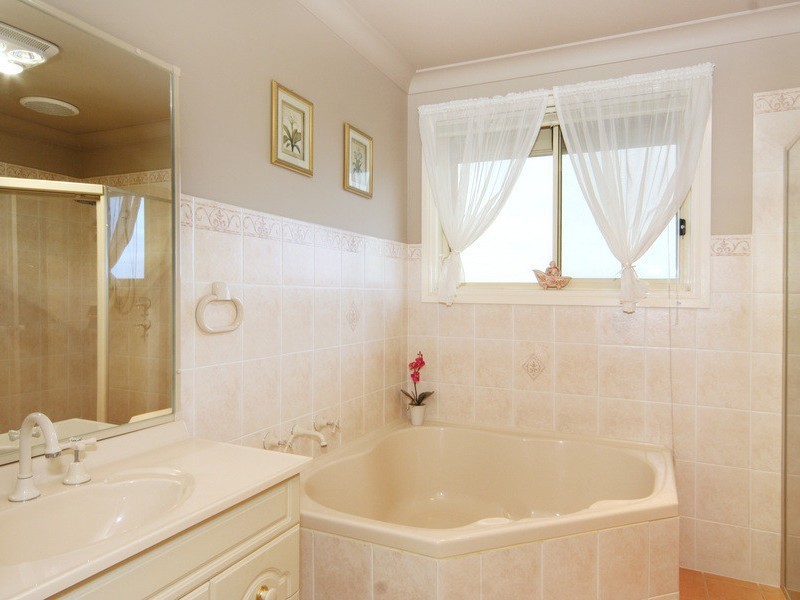 Glen Alpine NSW 2560