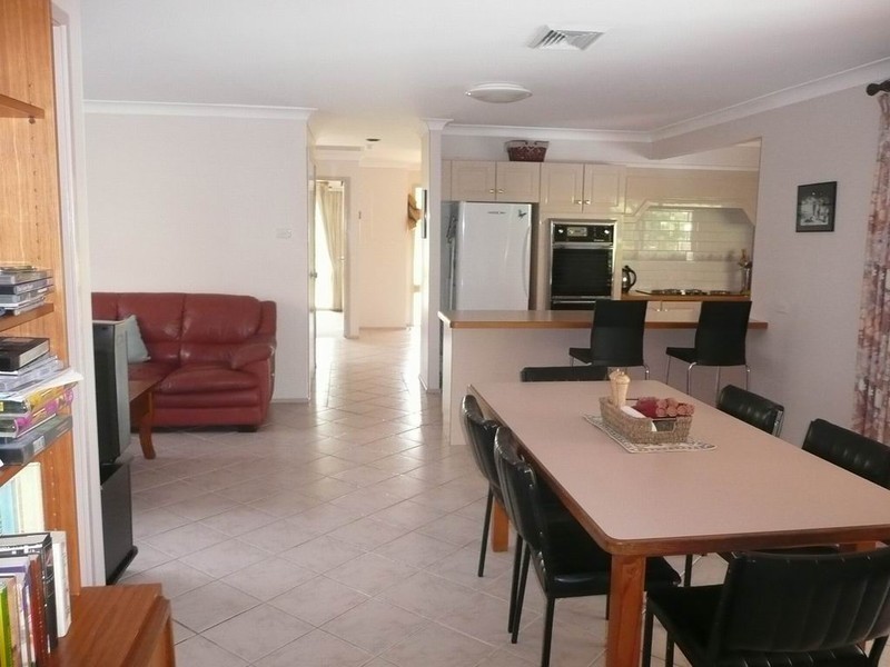 Ruse NSW 2560