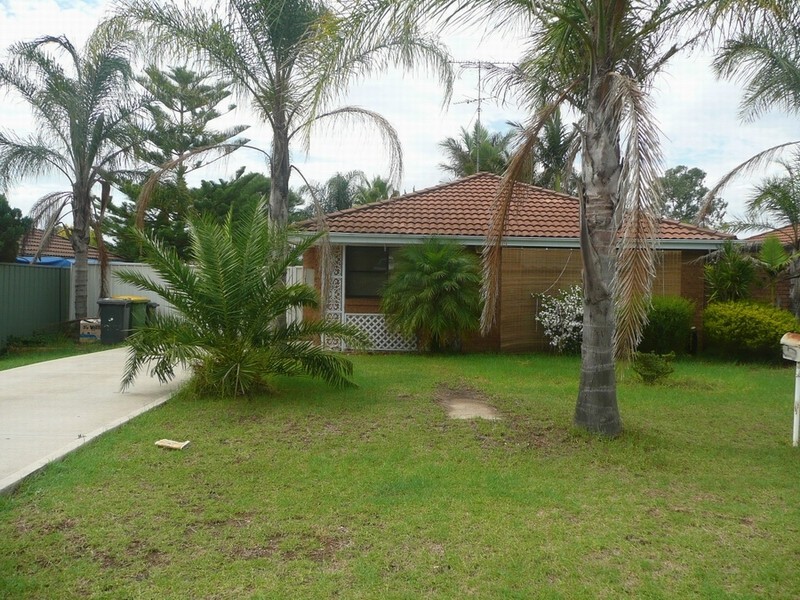 25 Wintaroo Crescent, St Helens Park NSW 2560
