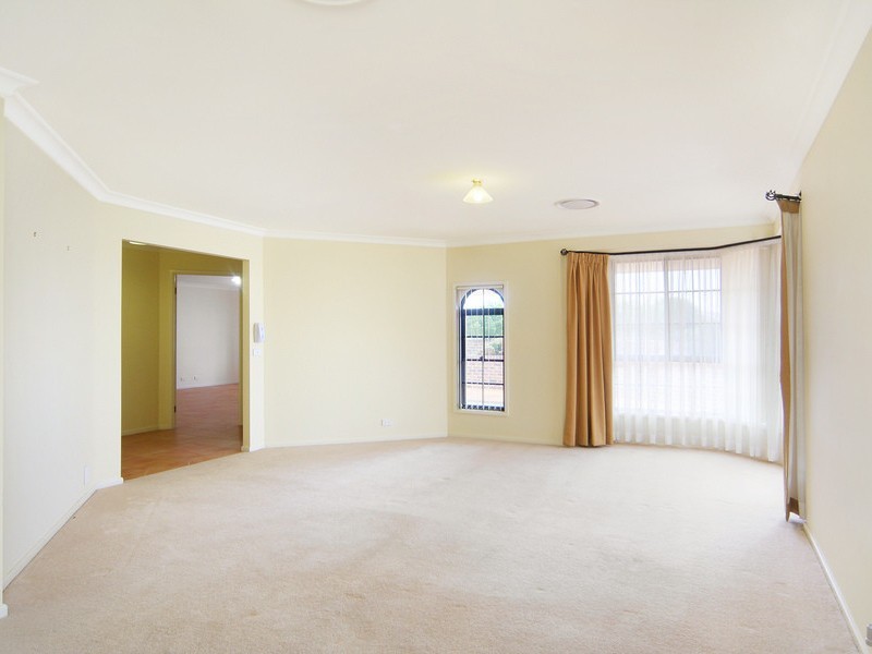 91 Englorie Park Drive, Glen Alpine NSW 2560