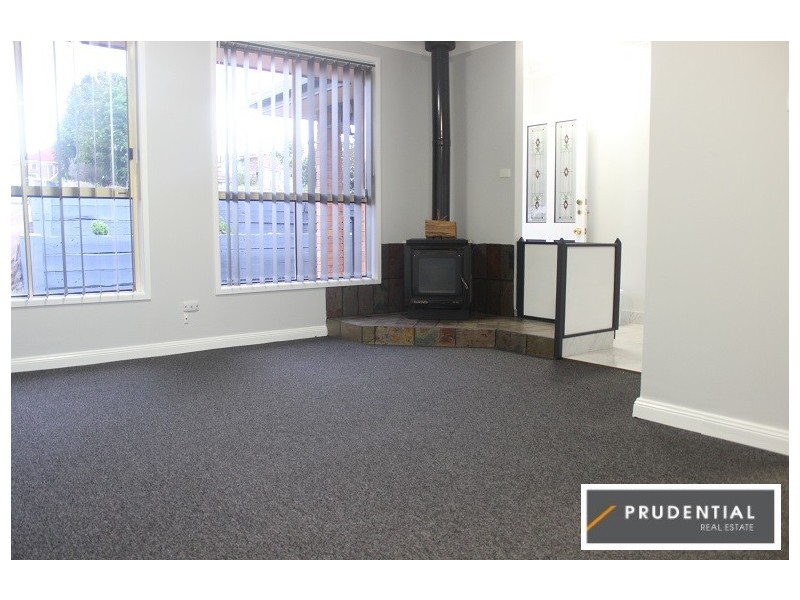 5 Chang Place, Kearns NSW 2558